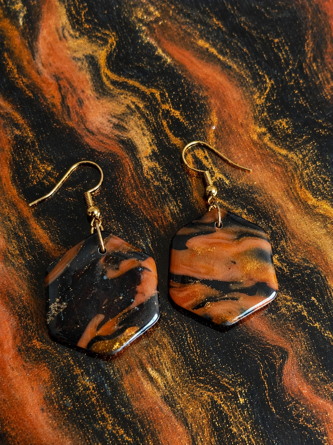 Boucles d'oreilles hexagonales la terre