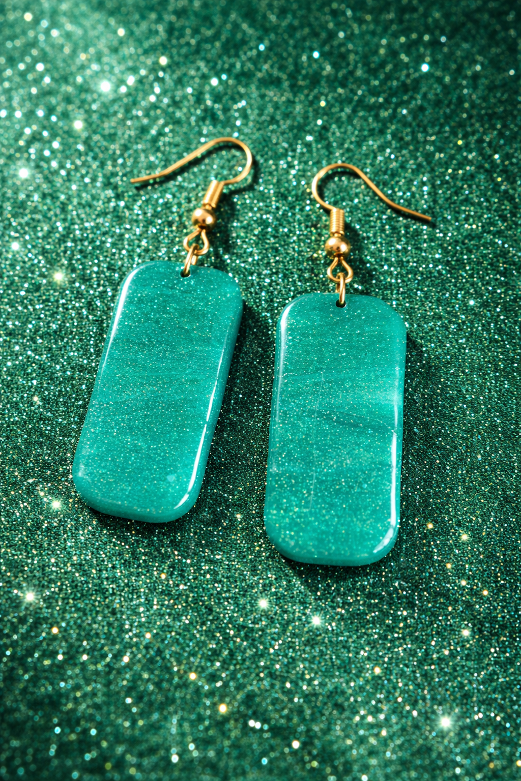 Boucles d'oreilles vert eau pailleté rectangulaires